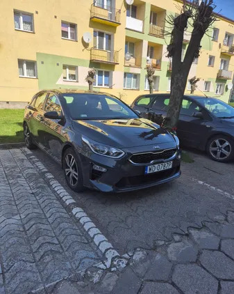 kia Kia Ceed cena 70900 przebieg: 61400, rok produkcji 2020 z Kutno